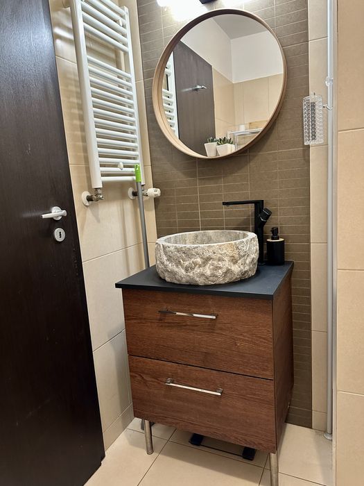 Apartament 2 camere, situat central