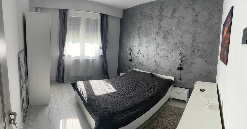 Inchiriez apartament ultracentral.