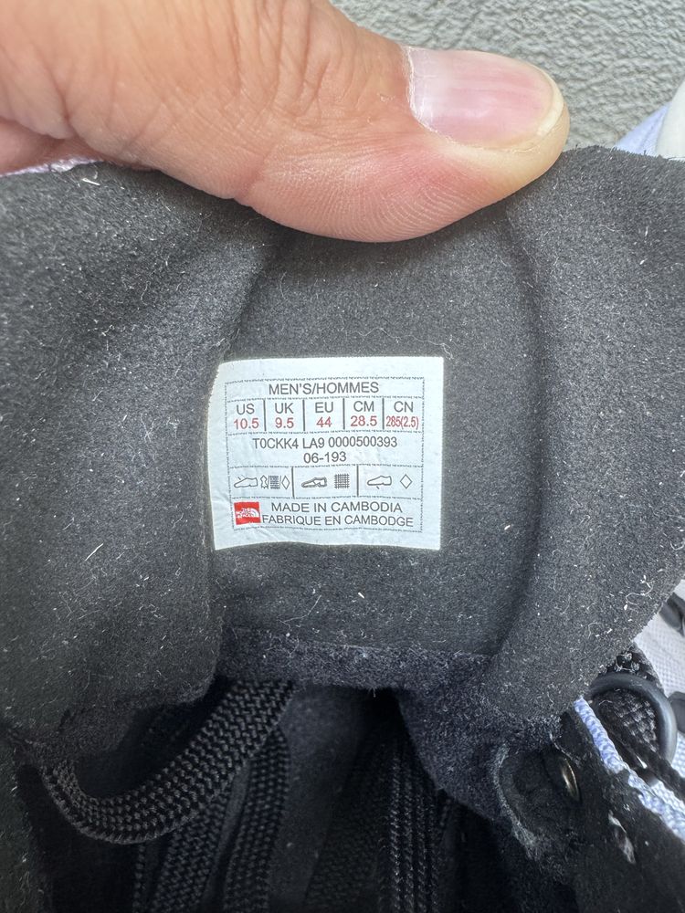 Обувки The North face