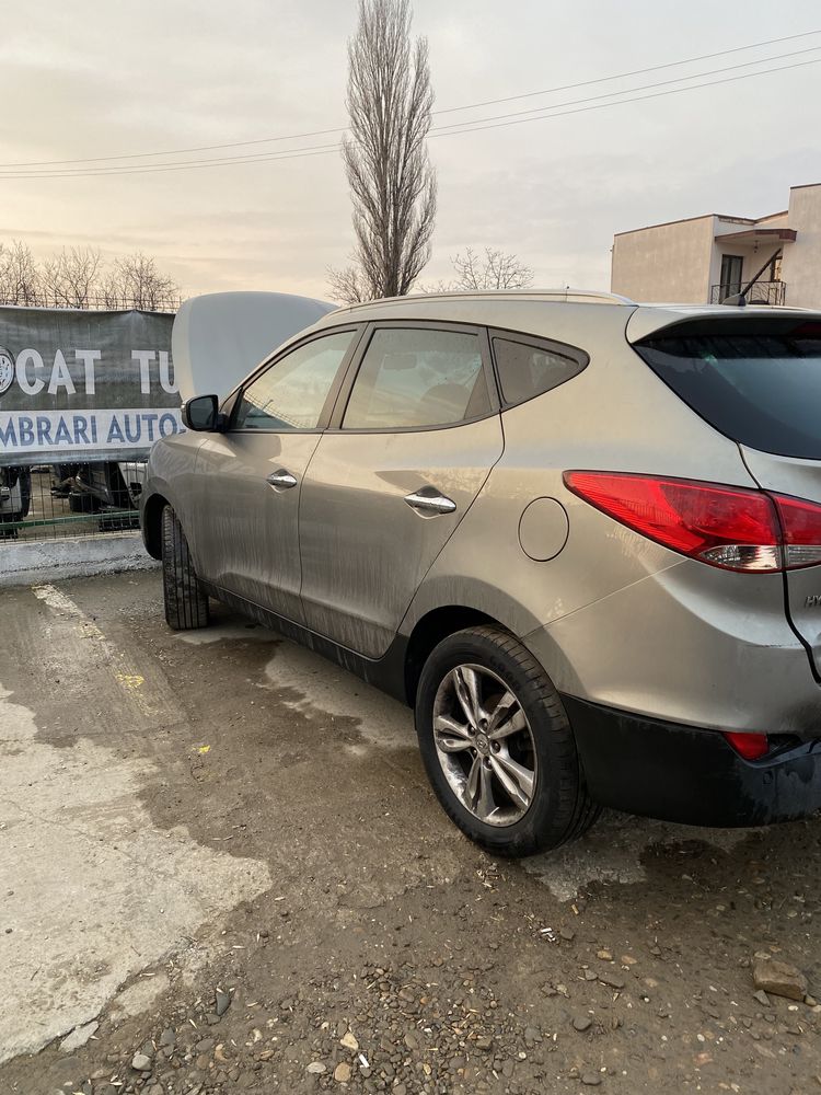 Ușă stânga față Hyundai IX 35