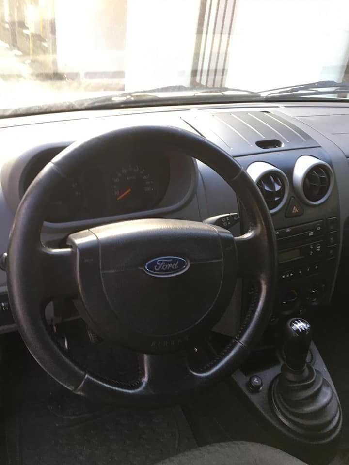 Dezmembrez Ford Fusion an 2003 motor 1.4i tip FXJA cutie manuala