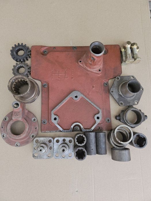 Capac cutie viteza tractor u650 nou original romanesc