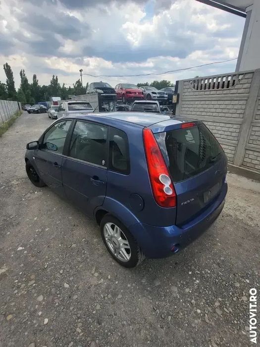 Usa stanga fata/Usa stanga spate Ford Fiesta MK5