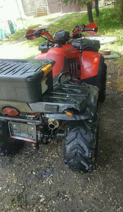 Vând atv linhai 300