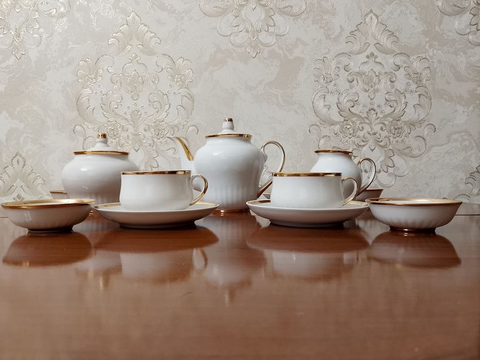 Сервизы винтажные. См. все фото.