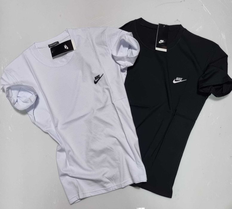 Мъжки тениски черно и бяло