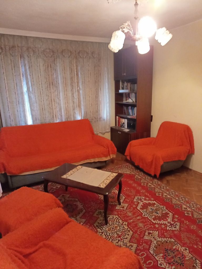 Продава се Къща в Пловдив, Индустриална зона - Тракия - 210 кв.м за 381 €/кв.м - Снимка #9