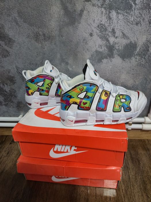 Uptempo Peace love