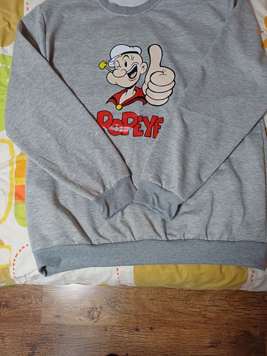 Продавам блузи с дълъг ръкав