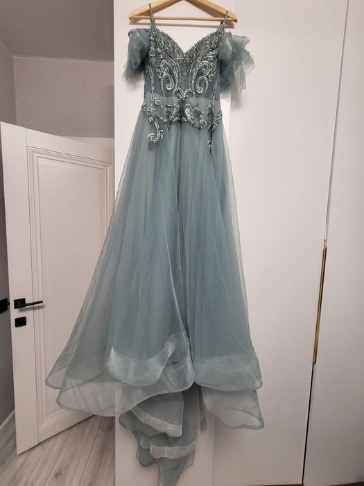 Продам платье на выпускной