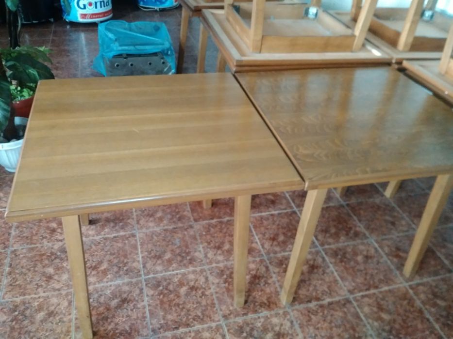 Продавам квадратни дървени маси - 10 броя