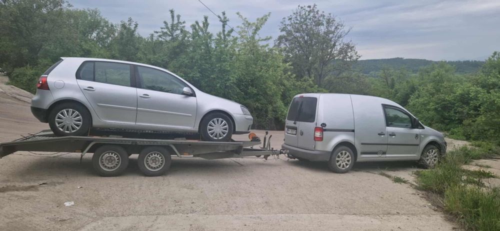 Vând platforma pentru tractare