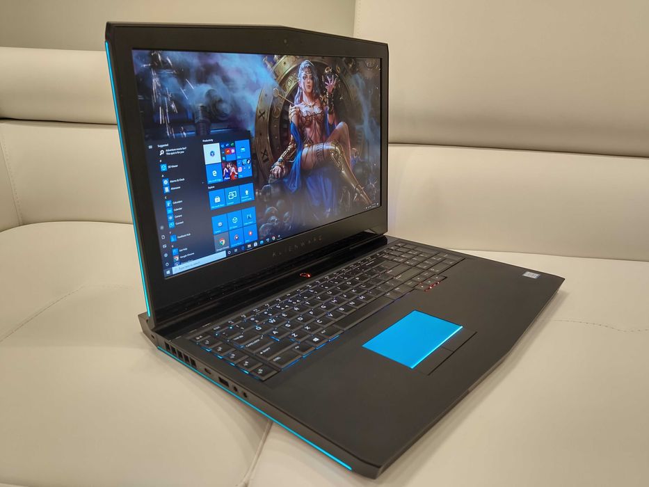 Laptop gaming ALIENWARE 17" ,intel core i7 ,video 8 GB GTX,  ram 32 gb