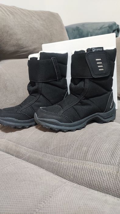 Детски непромокаеми ботуши за преходи в сняг