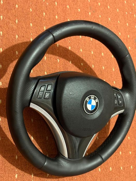 Volan Sport Bmw E90 Lci / Facelift din piele