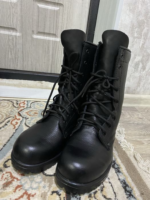 продам берцы новый 40 размер