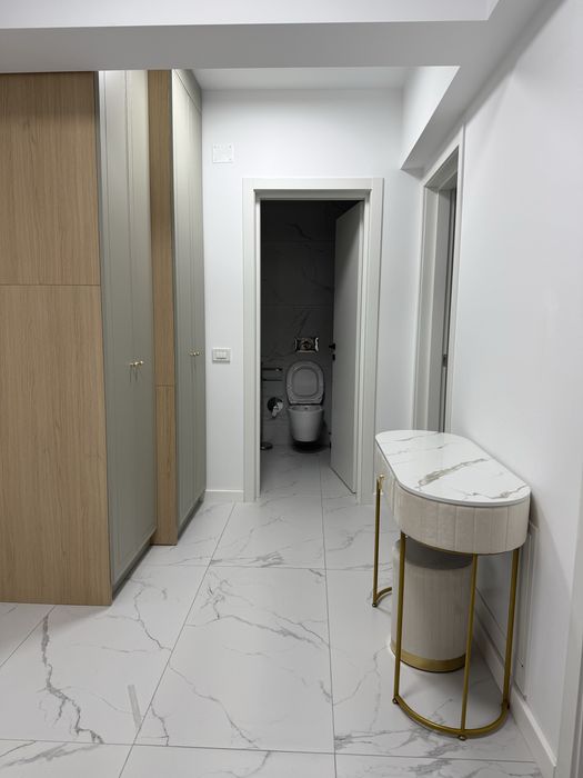 Inchiriez apartament 3 camere, nou, Prima Urbana 3