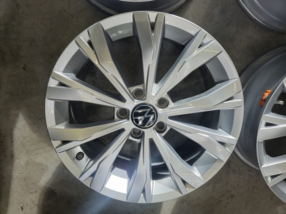 Jante Vw Tiguan R17 originale stare impecabila/ Vw Passat Golf 5 6 7 8