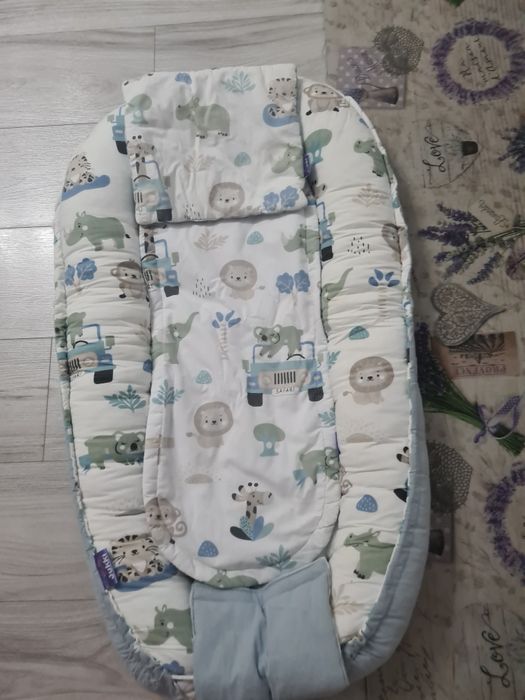 Baby nest cu accesorii