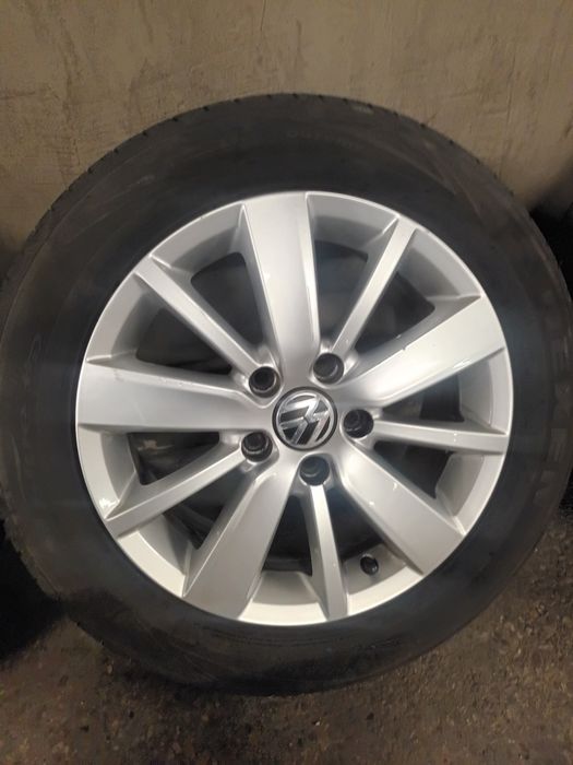 Jante aliaj originale 5x112, anvelope de vară 205/55R16, DOT2023, VAG