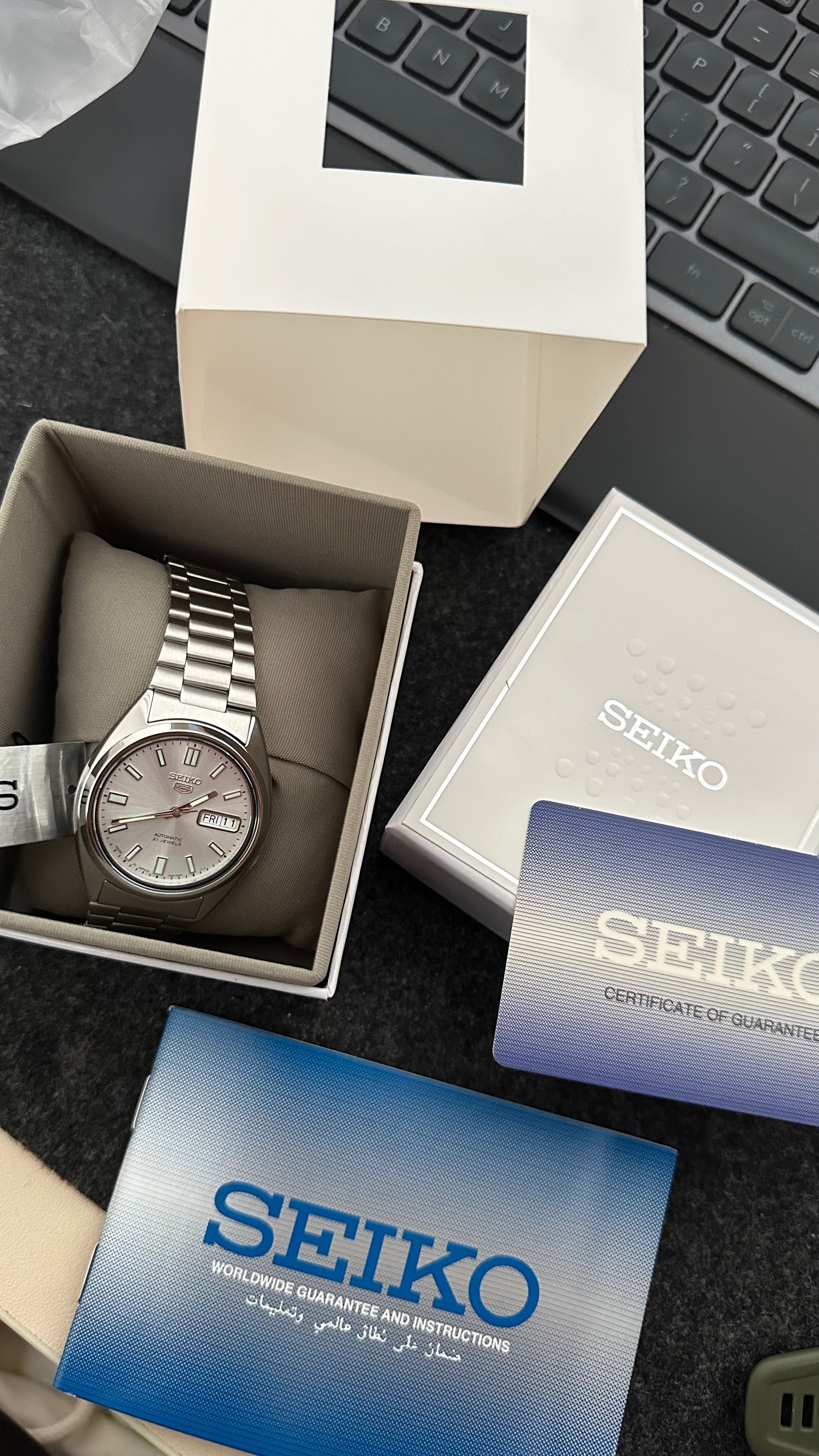 Часовник Seiko SNXS73J1 - НОВ