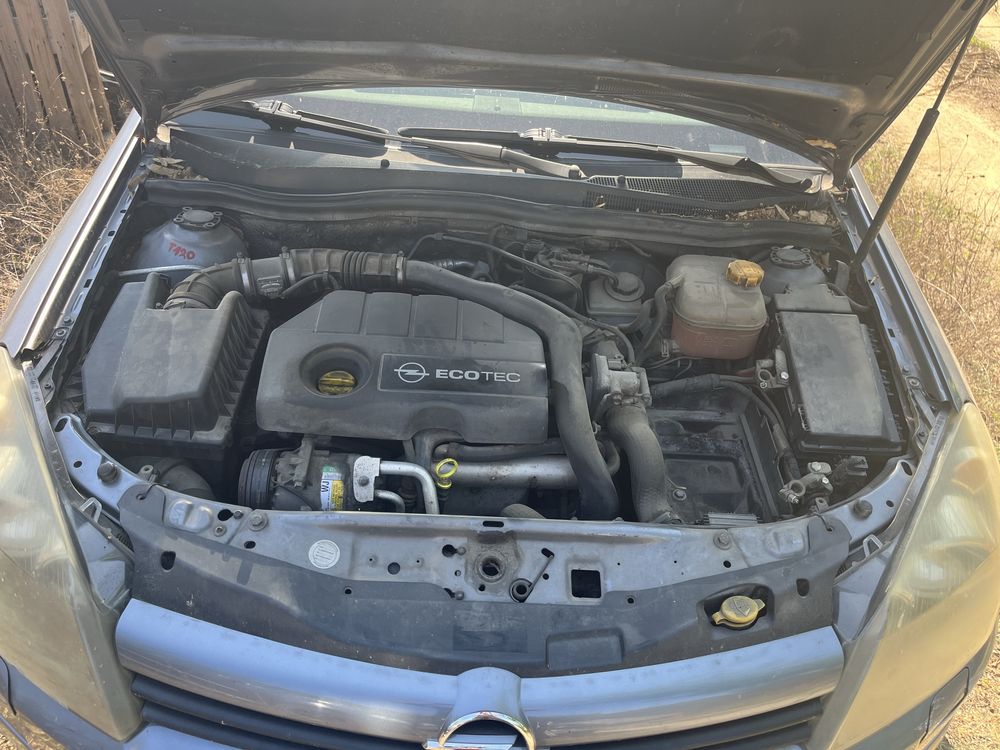Opel Astra H на части