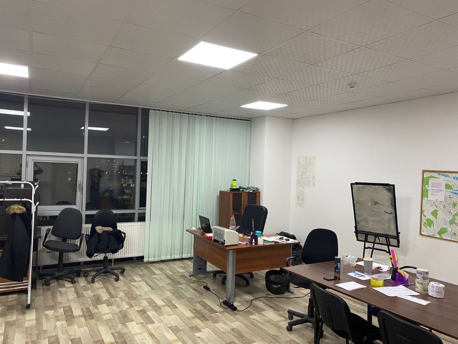 Сдам офис в аренду, место в офисе