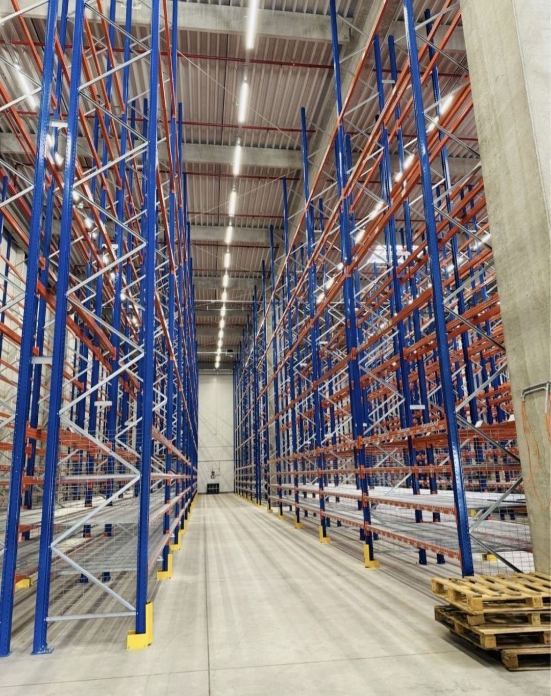 Rafturi metalice euro paleti