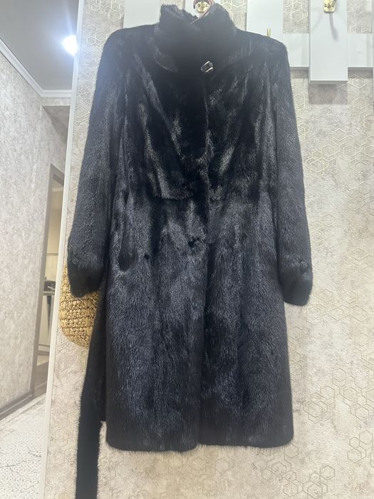 Продаётся норковая шуба