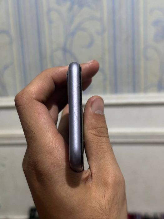 Iphone 11.  128GB srochni sotiladi