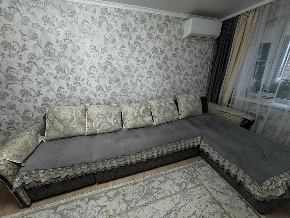 Продам углавой диван