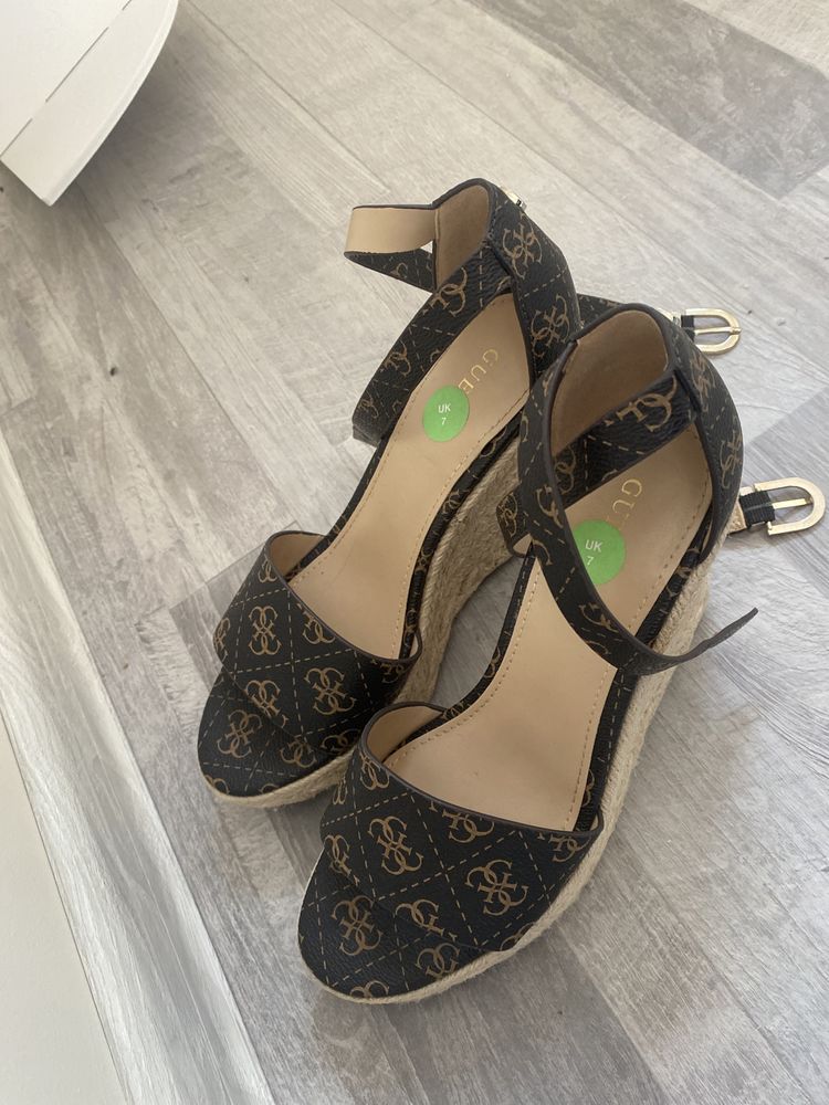 Сандали guess 39