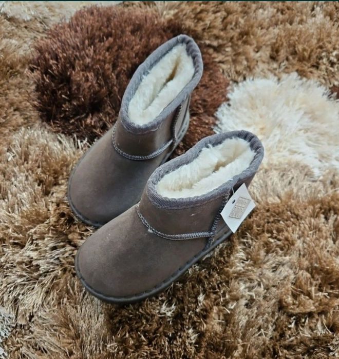 Ghete copii noi mărimea 25