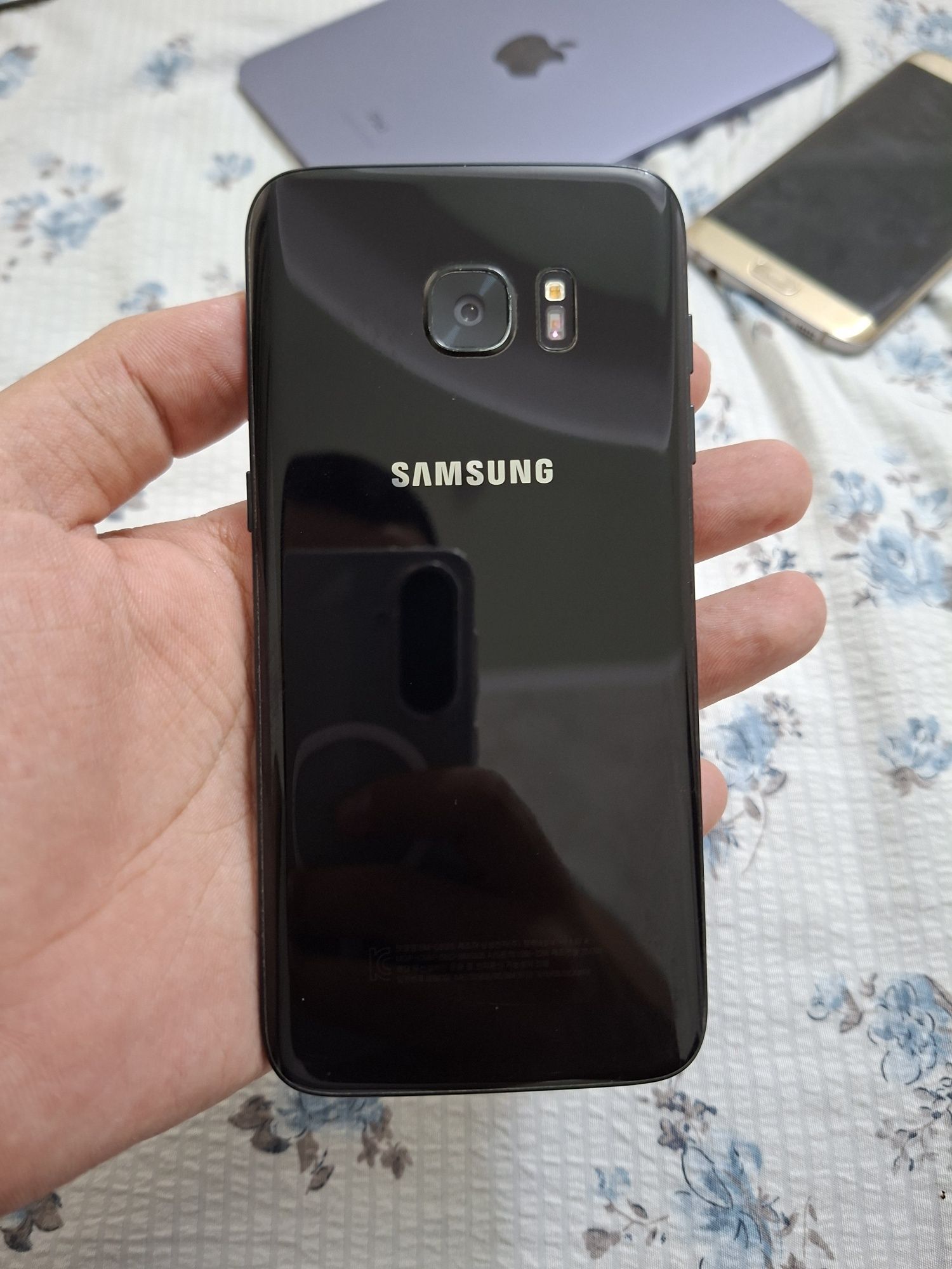 Samsung Galaxy S7 Edge 128gb black ideal
