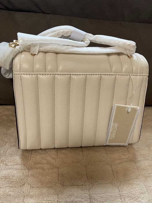 Нова чанта Michael Kors