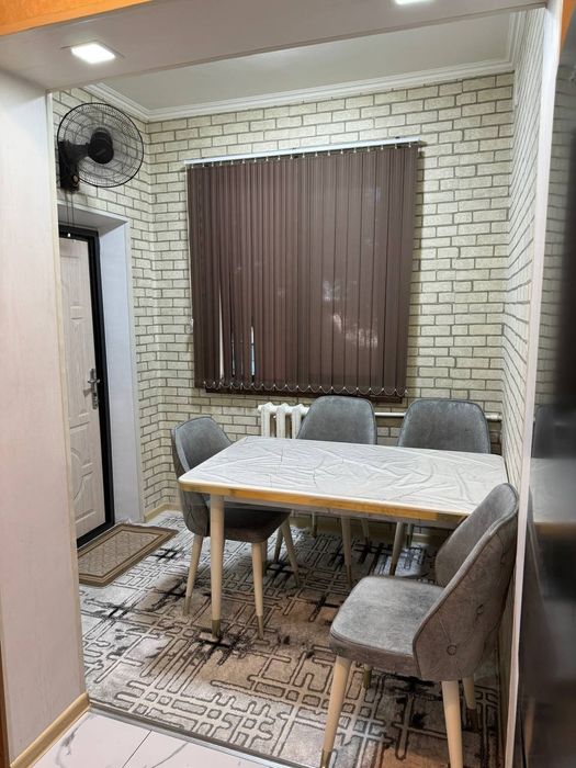 Продается 2в3 /1/4 60м2 в массив Панельный