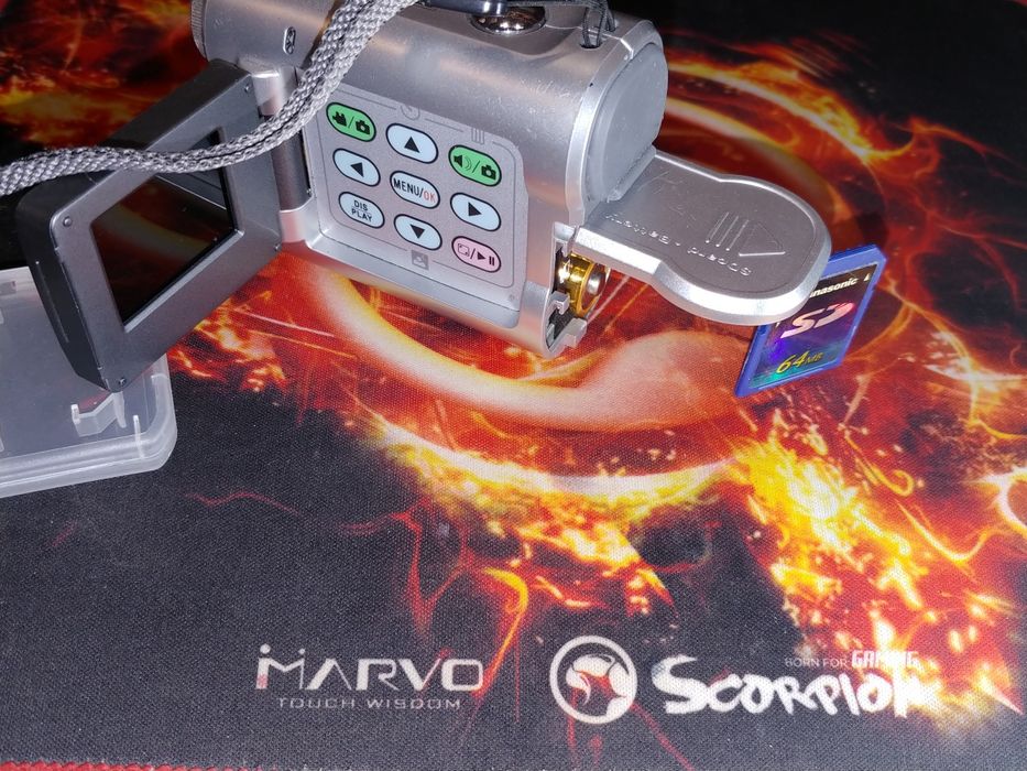 camera V1DE0 cu card ieftina