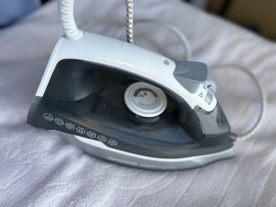 Утюг Redmond новый