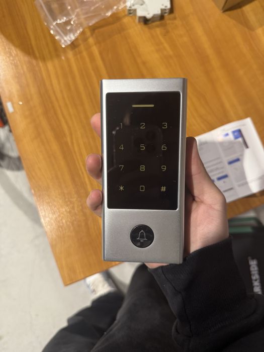 Incuietoare Cu Cod Penteu usi si porti pe cod cifru