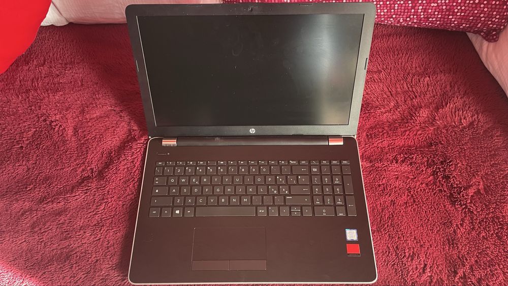 Vand laptop HP 15-bs136nl, Intel® Core™ i7, 16 GB DDR4 CU BIOS DEFECT