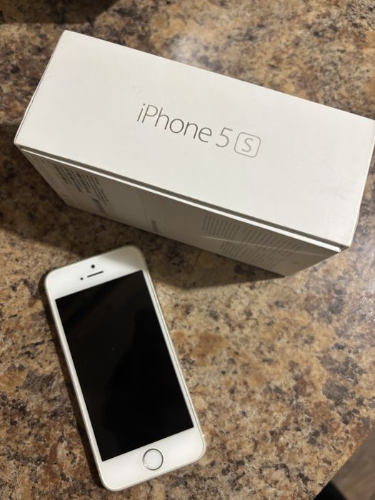 Продам Айфон 5s  10000 тг