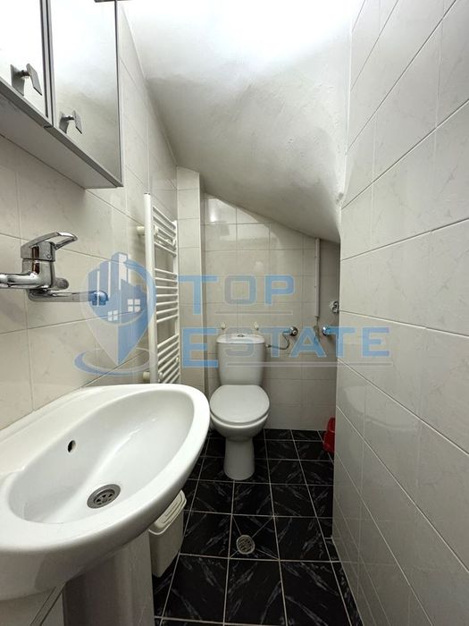 Ремонтиран газифициран мезонет с две спални в квартал Колю Фичето, гр