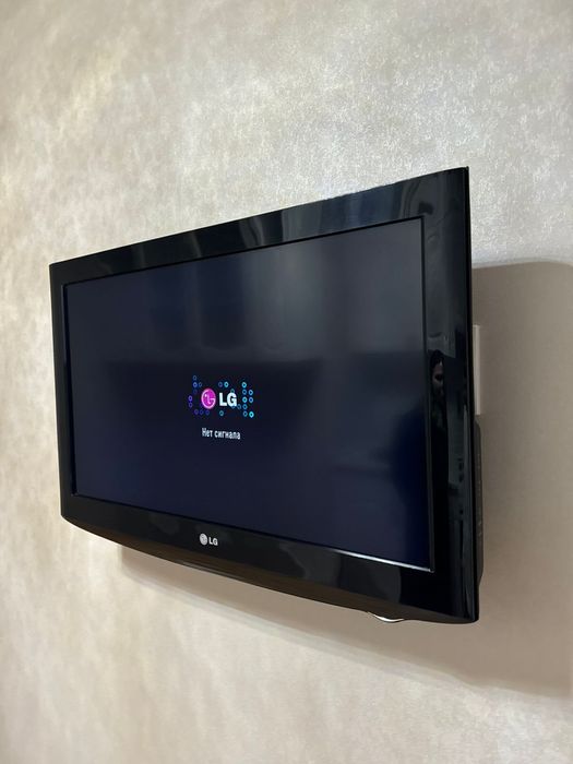 Продам телевизор LG