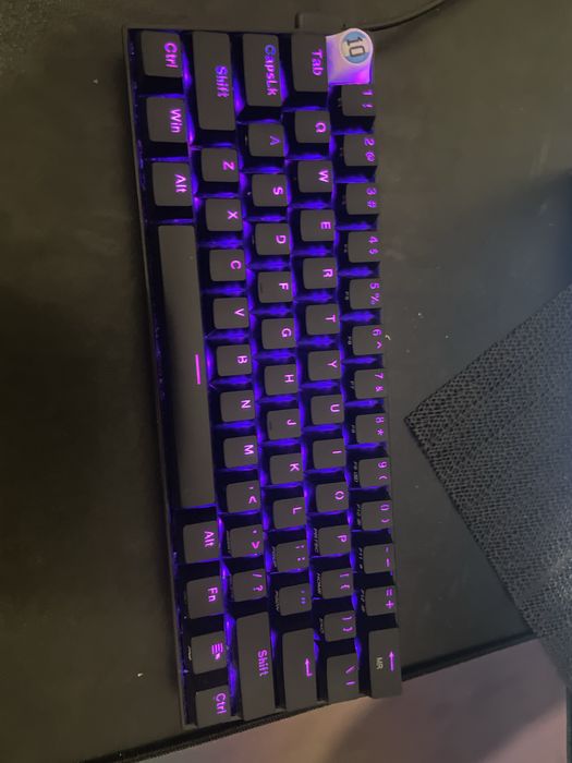 Vand tastatura redragon tkl pro K530 ,brown switches