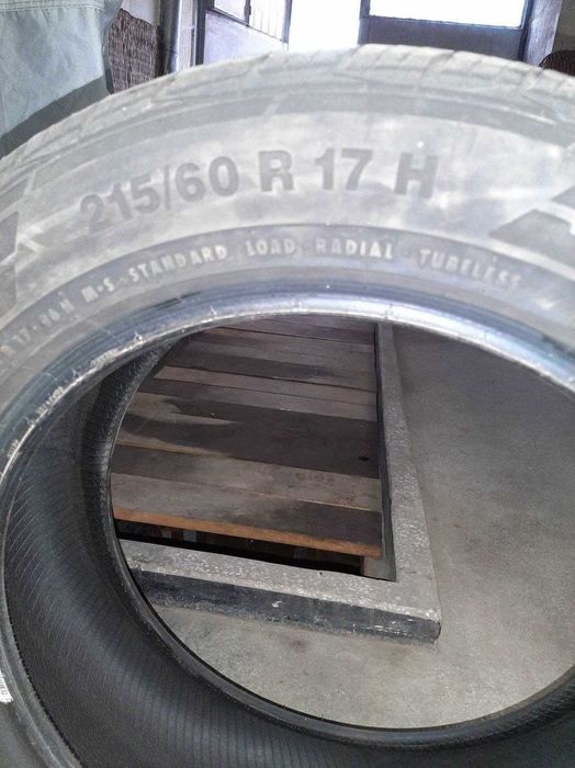 Continental Летни гуми 215 / 60 / 17  20лв. /бр.
