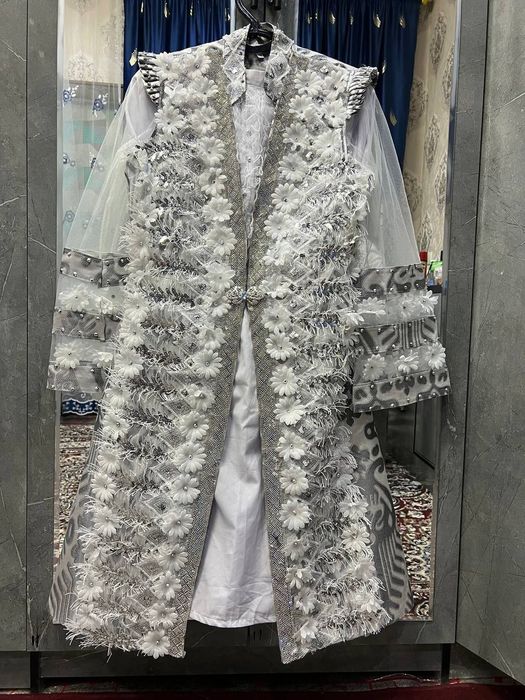 Yangi ajoyib kiyimlar