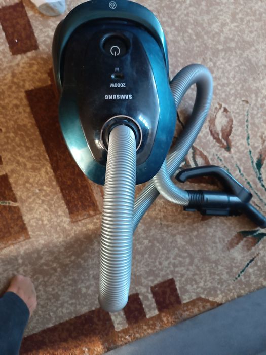 Продам пылесос б/у