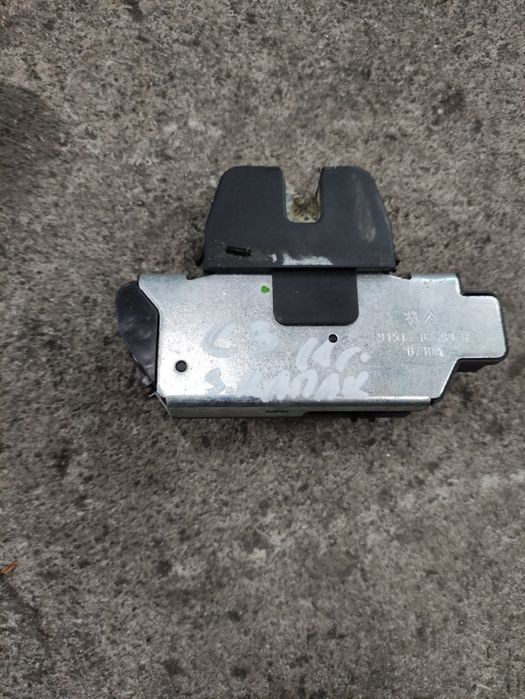 Брава за заден капак за Citroen C3