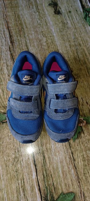 Adidasi fete Nike