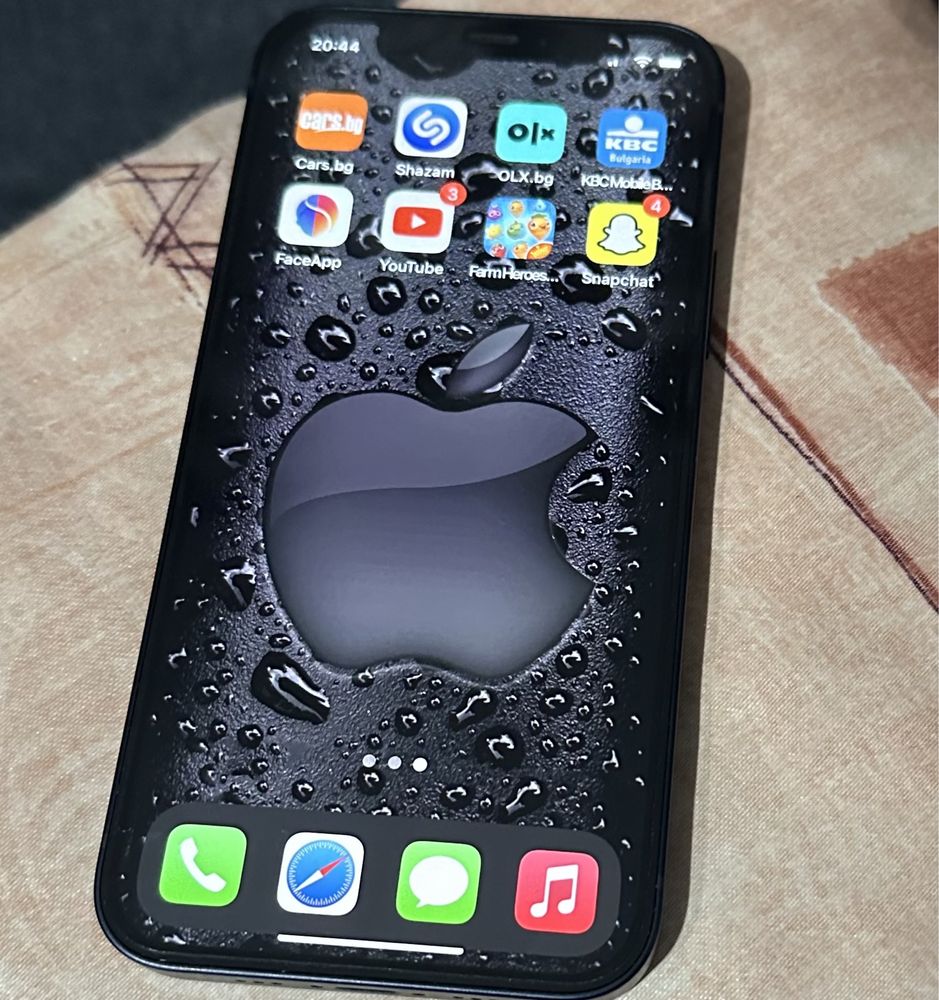 Смартфон Аpple iPhone 12 64GB black